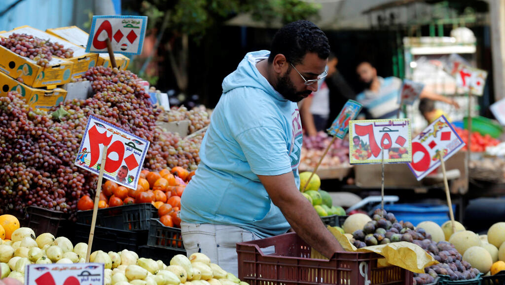 מצרים: האינפלציה בשיא של 39.7%, מחירי המזון זינקו ב-70% בשנה