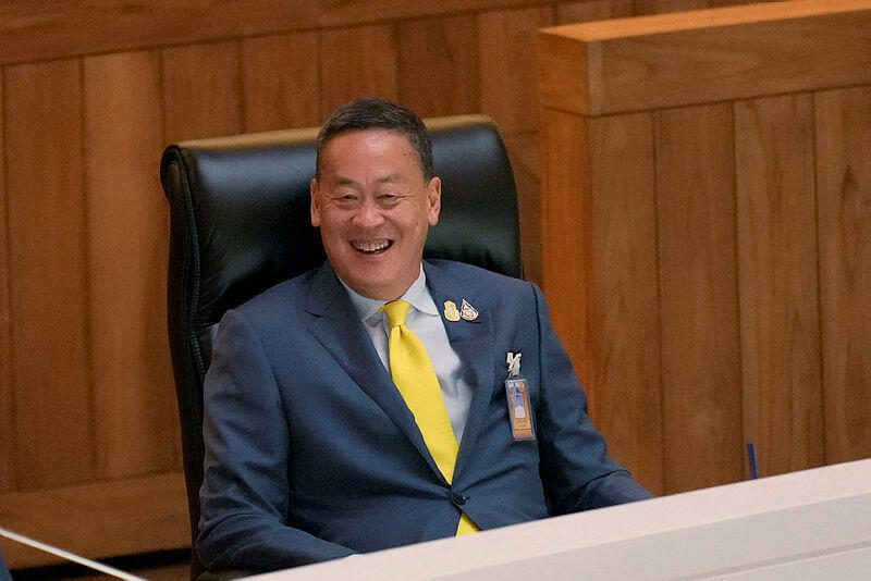 ראש ממשלת תאילנד סרטה תוויסין