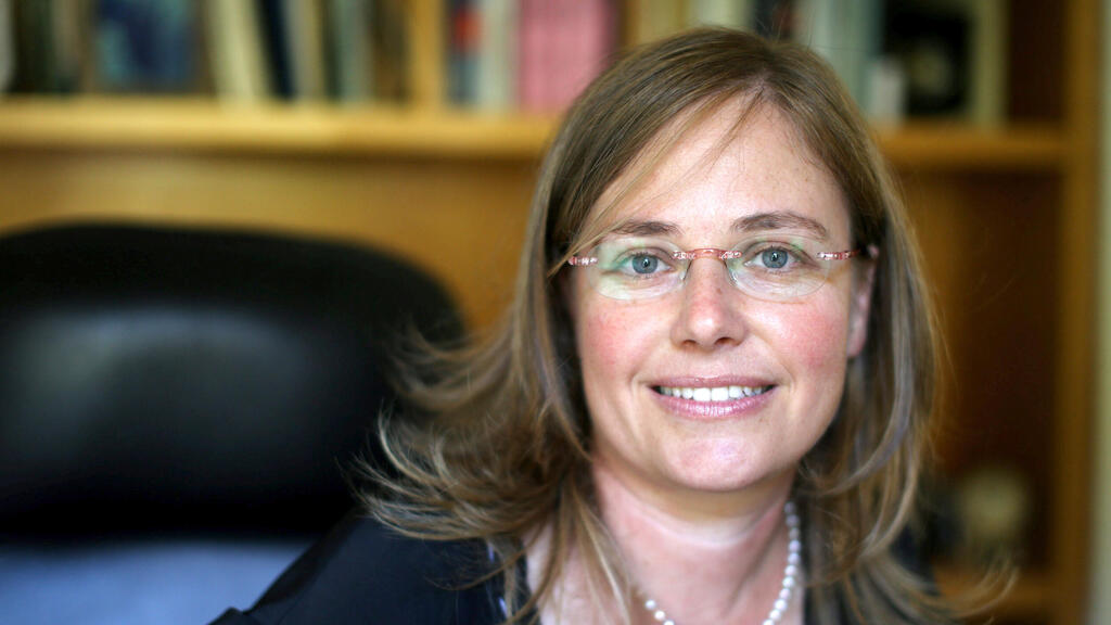 Dr. Tehilla Shwartz Altshuler (Amit Shabi) ד"ר תהילה שוורץ אלטשולר