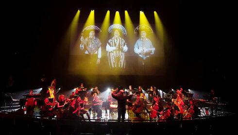 תזמורת המהפכה באופרה הישראלית, צילום: משה ציטיאת