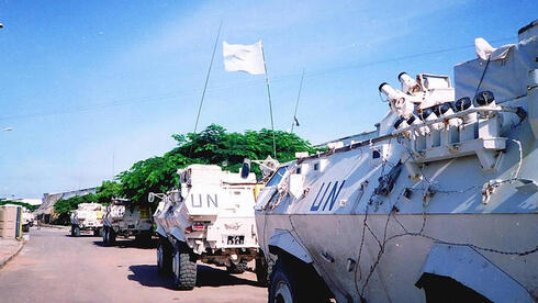 שיירת נגמ"שים מאלזים בדרכם לחילוץ הכוחות ממוגדישו, צילום: armytimes