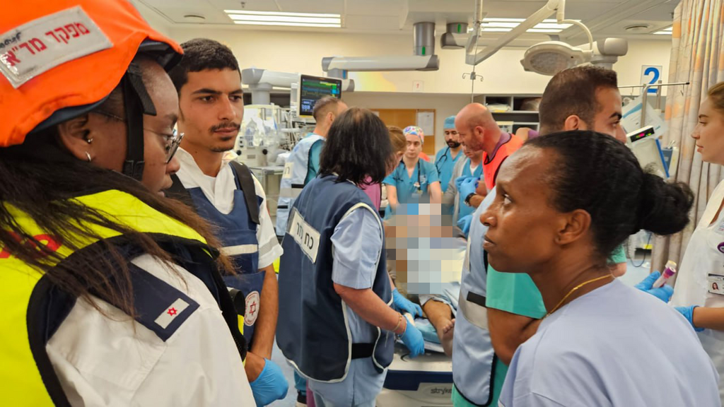 פצועים בבית החולים ברזילי בעקבות ההתקפה מ עזה חרבות ברזל 7.10
