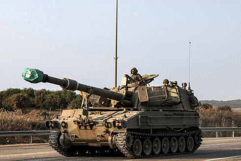 טנק של צה"ל בדרום , צילום: RONALDO SCHEMIDT / AFP