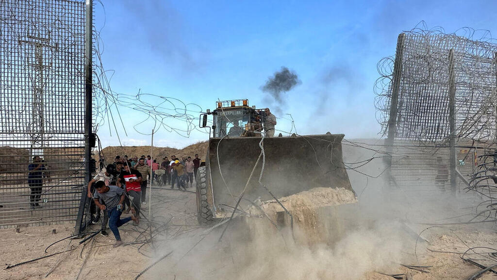 Digital Iron Dome - Israeli developers combine forces with major platforms to combat toxic posts