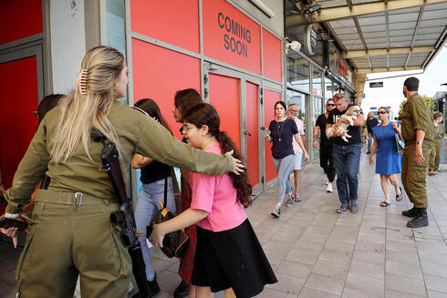 כניסה ל ממ"ד באשדוד (ארכיון), צילום: GIL COHEN-MAGEN/AFP