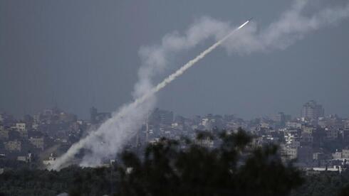 רקטה שמשוגרת מעזה, צילום: AP Photo/Leo Correa