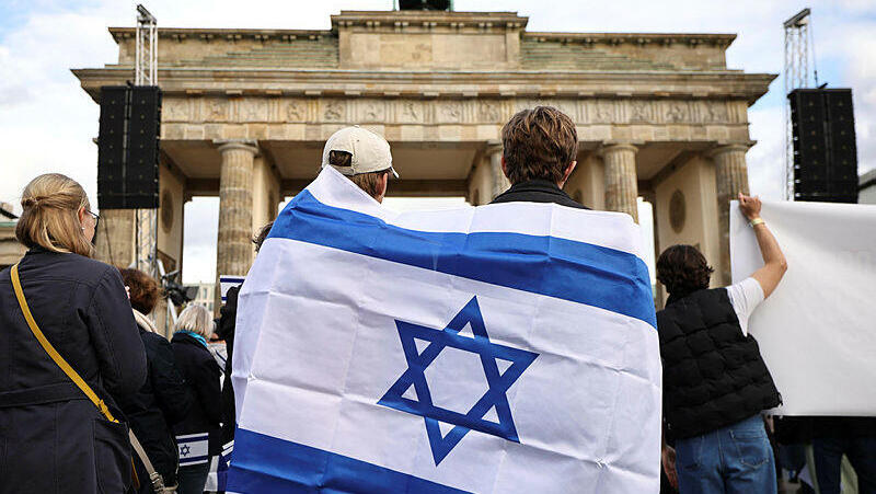 מדויטשה בנק ועד BMW: עשרות חברות גרמניות בקריאה נגד אנטישמיות