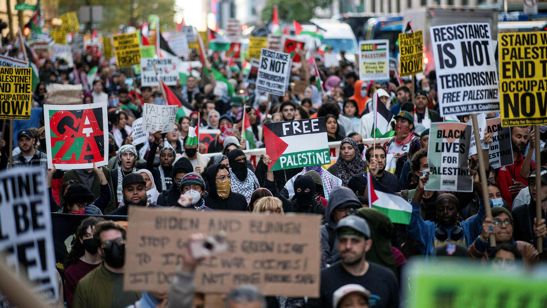 הפגנה הזדהות עם פלסטינים בעזה, על רקע הסכסוך המתמשך בין ישראל לארגון חמאס, בעיר ניו יורק, ארה"ב