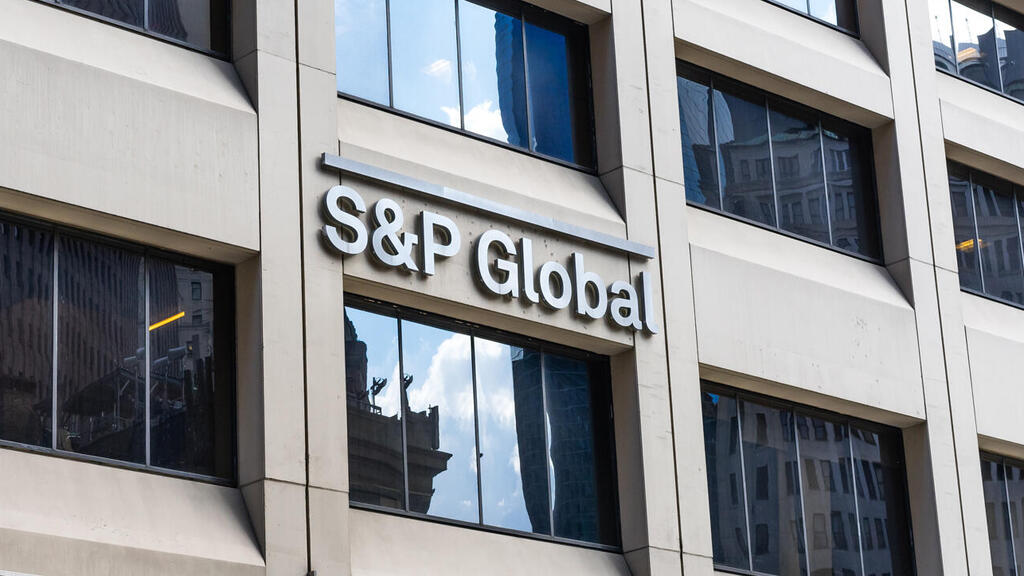 S&P Global revises Israel's outlook to 'negative'