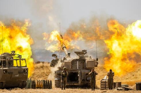 לא סביבה ידידותית לצוותי נ"ט. ארטילריה ישראלית בפעולה, צילום: אי-פי