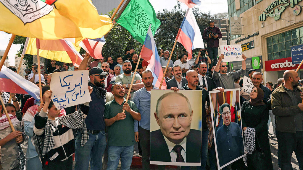 Hamas&#39; war on Israel is the best present Putin could have hoped for