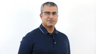 ד"ר אמיר גזמאוי מומחה לשיקום הפה ומומחה לשיקום פנים ולסתות