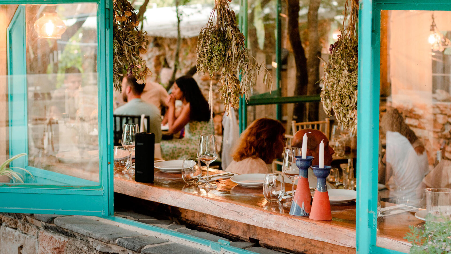 פנאי טרטוריה מקומית מסעדה גלילית מושב שמורה על גבול לבנון שף שפים אורי צור ו עמית אמיר