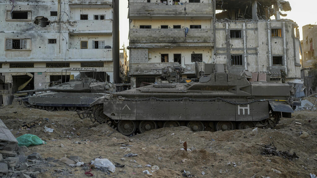 ישראל עצרה תוכנית יצוא מרכבה ורוכשת דחפורי ענק