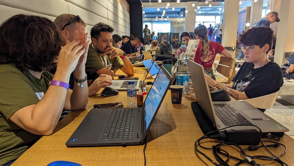 Israeli internet use surged 35% during the first week of the Gaza conflict