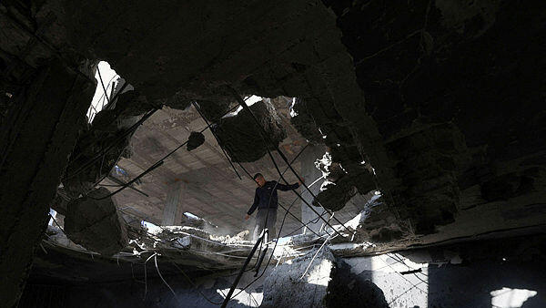 תקיפת מפקדת המחבלים , צילום: AFP