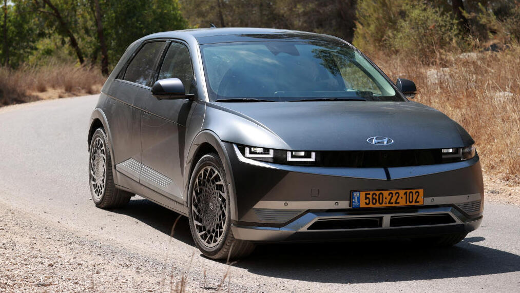 רכב יונדאי איוניק 5 