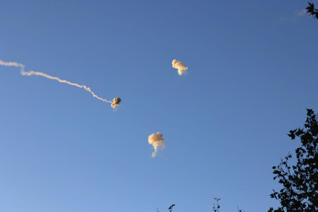מלחמת עזה יירוטים של כיפת ברזל טילים מ לבנון 21.11.23