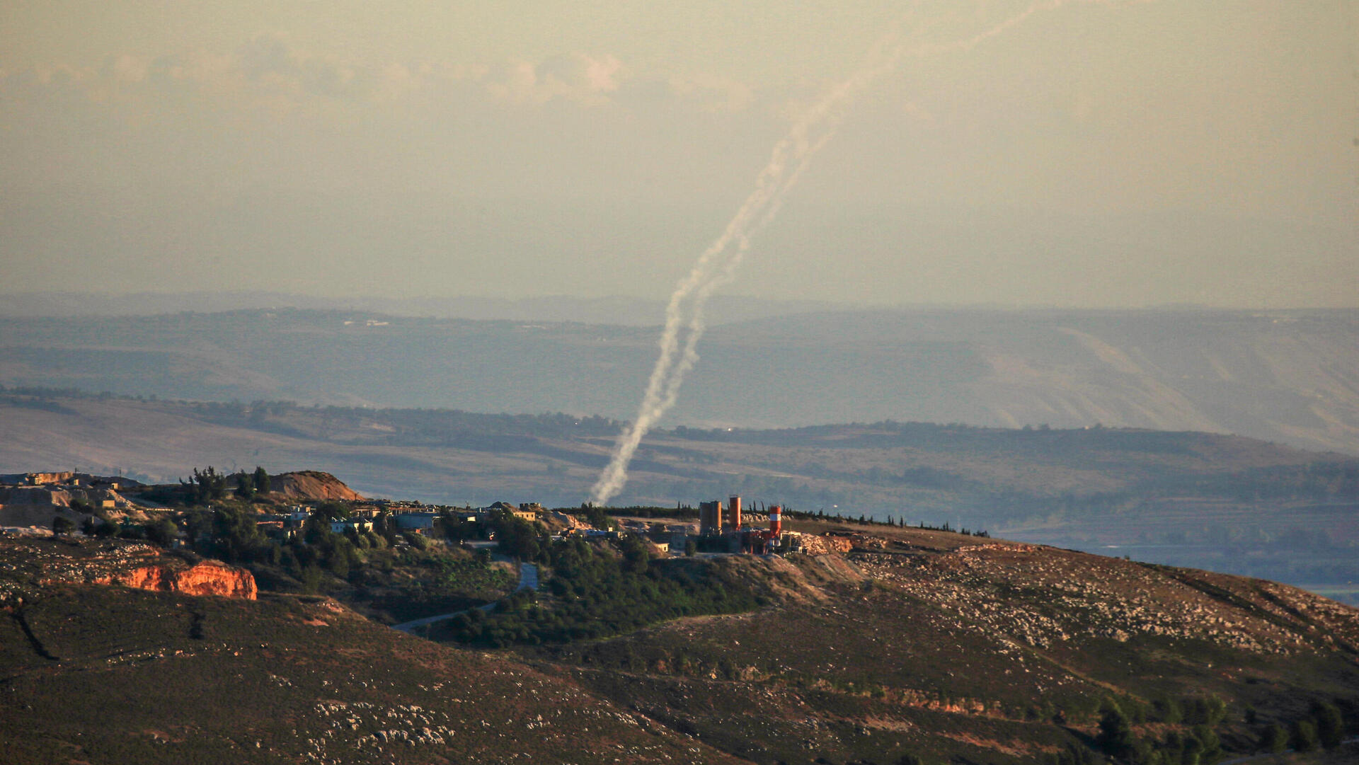 מלחמת עזה שיגור טיל של חיזבאללה מ לבנון ל ישראל 21.11.23