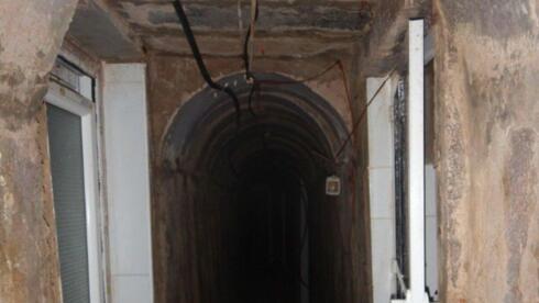 דובר צה"ל פירסם תמונות ראשונות מפריצת הדלת במנהרה בשיפא