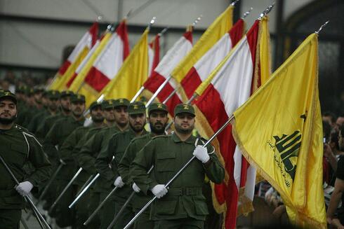 לא מאוד פופולריים. אנשי חיזבאללה במצעד, צילום: khamenei.ir CC BY 4.0