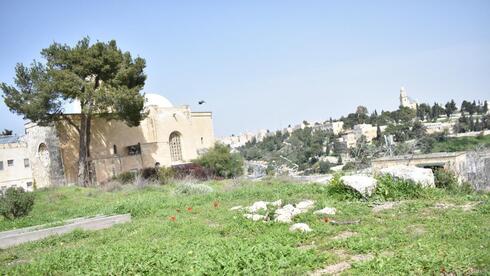 עיריית ירושלים רוצה להקים מלון בגבעת התנ"ך; "הרס המורשת לטובת רווח כלכלי"