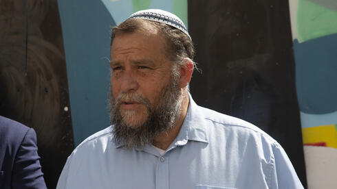 שומרים: משפחת פאליק שמארחת את נתניהו תרמה לפעיל הימין הקיצוני בנצי גופשטיין