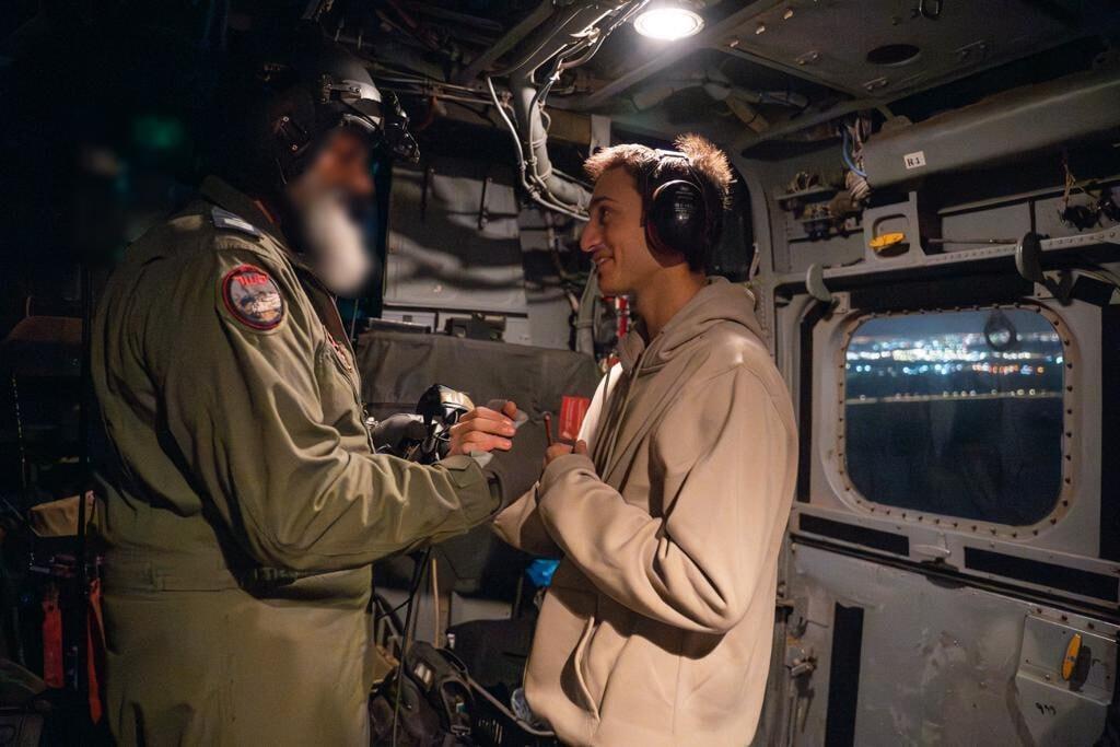 ליאם אור ששוחרר אתמול בטיסה במסוק מבסיס חיל האוויר בחצרים לבית החולים שניידר