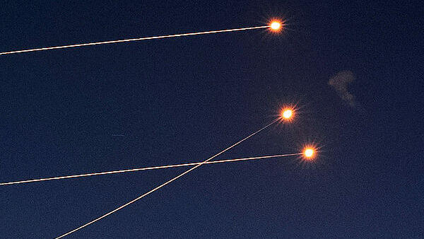 כיפת ברזל מבצעת יירוט בשמי אשקלון