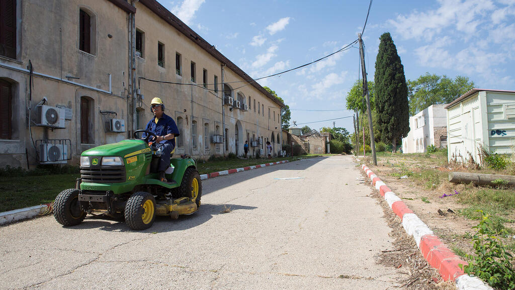 תל אביב וחולון רוצות לאפשר גישה חופשית לשטחי מקווה ישראל, בית הספר דורש בקרה