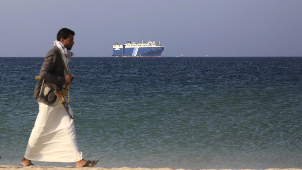הפסקת השיט בים האדום: איך תושפע ישראל ולמה מניות הספנות עולות
