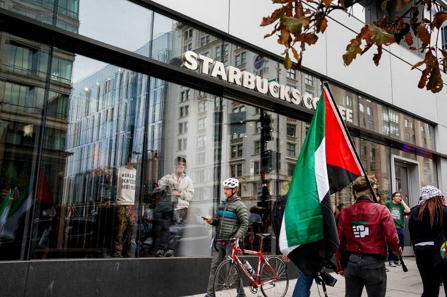 מפגינים תומכי פלסטין הפגנה נגד סטארבקס בוושינגטון