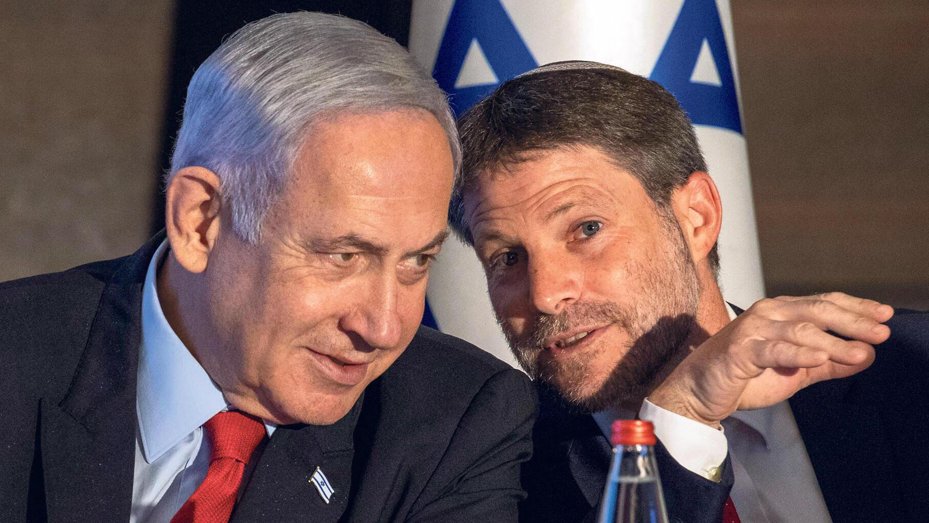 משמאל בנימין נתניהו ראש הממשלה בצלאל סמוטריץ שר האוצר