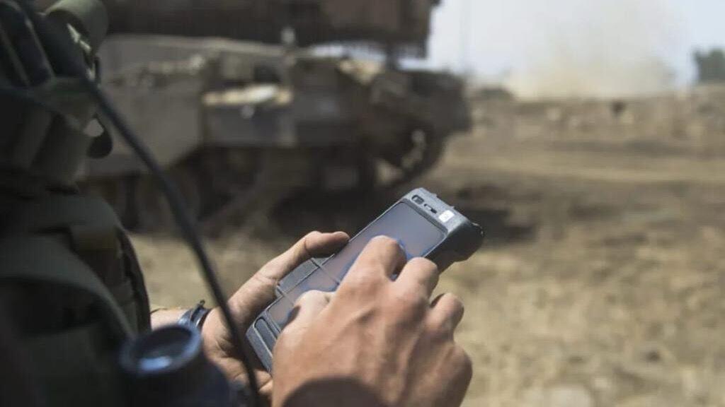 IDF encrypted smartphone. 