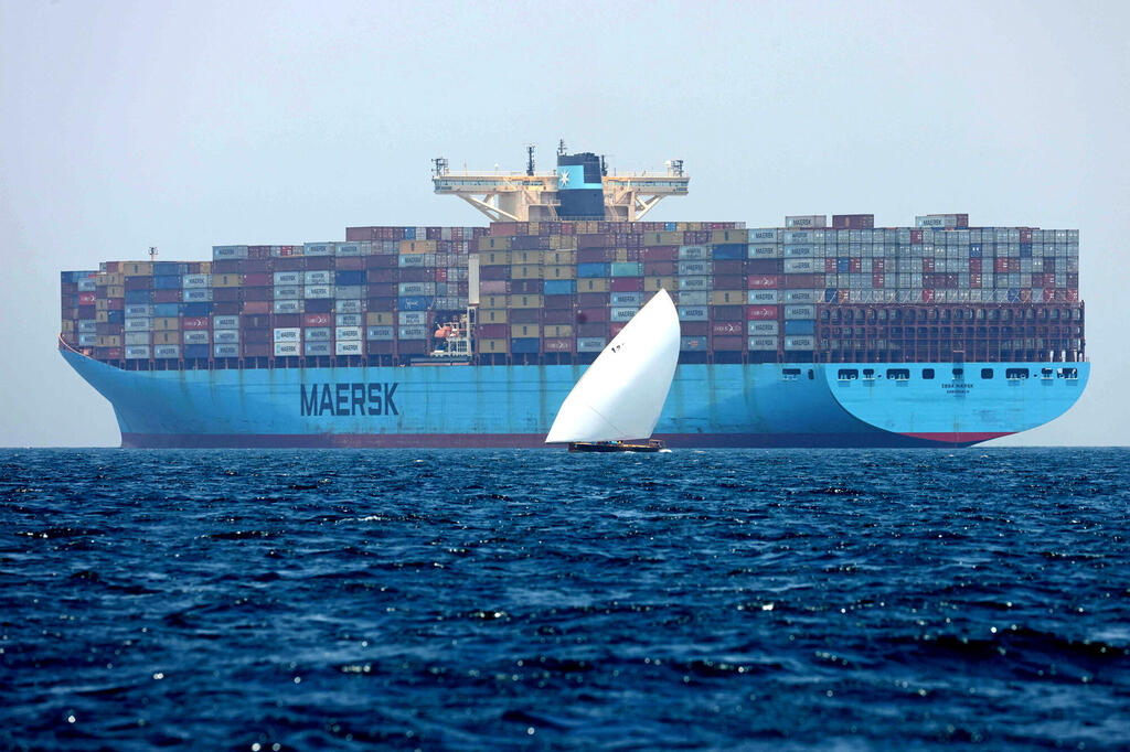 ספינת מסע של חברת הספנות מארסק Maersk בים האדום