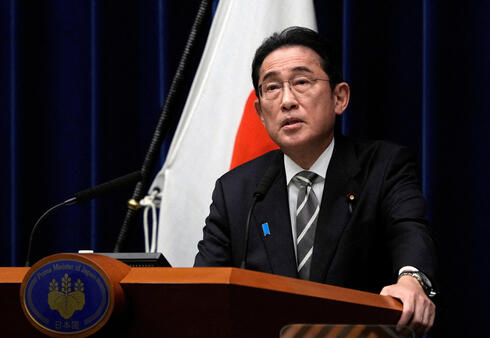 ראש ממשלת יפן פומיו קישידה, צילום: FRANCK ROBICHON/Pool via REUTERS/File Photo