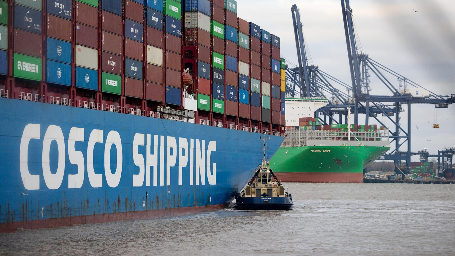 ספינת מסע של חברת הספנות  ה סינית קוסקו Cosco