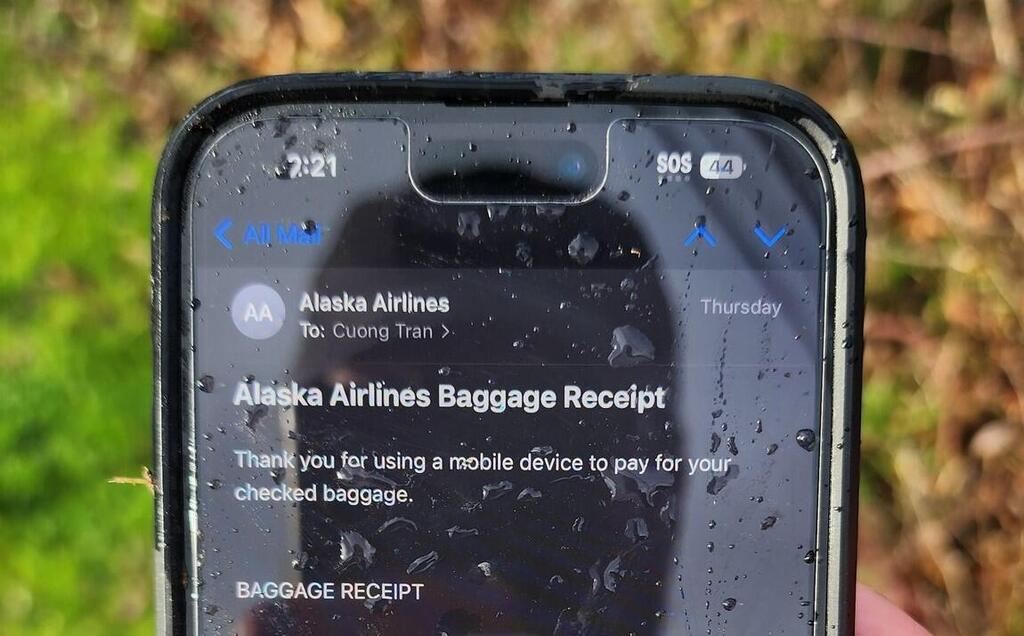 אייפון שנפל מטיסת אלסקה איירליינס