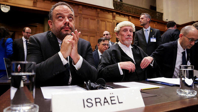 נציגי ישראל ב בית הדין בהאג מלקולם שואו מלקולם שו (מימין) טל בקר מלחמה בעזה 12.1.24