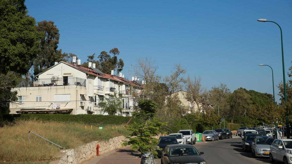 בכמה נמכרה דירת 2.5 חדרים בתל אביב?