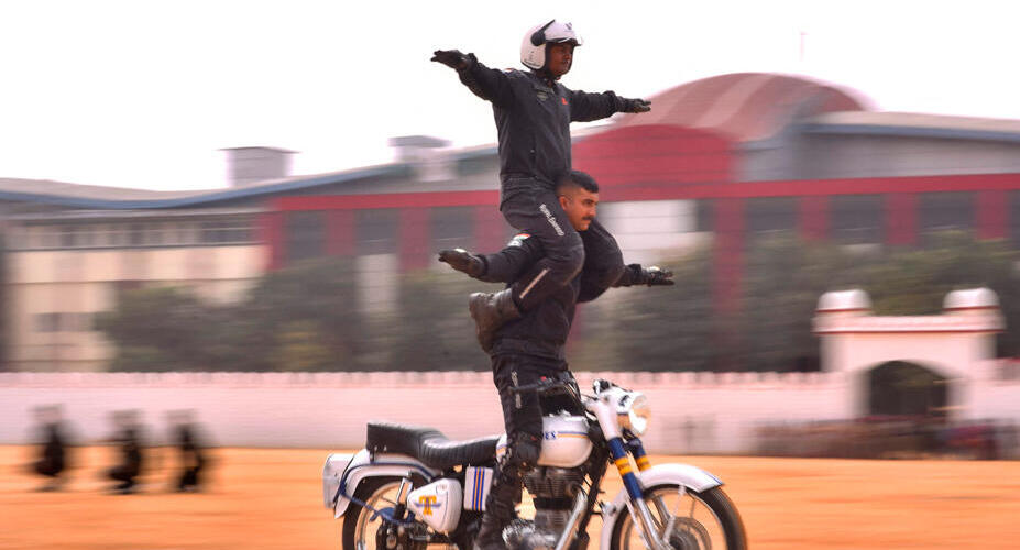 פוטו אופנועים משמר הגבול ההודי 8