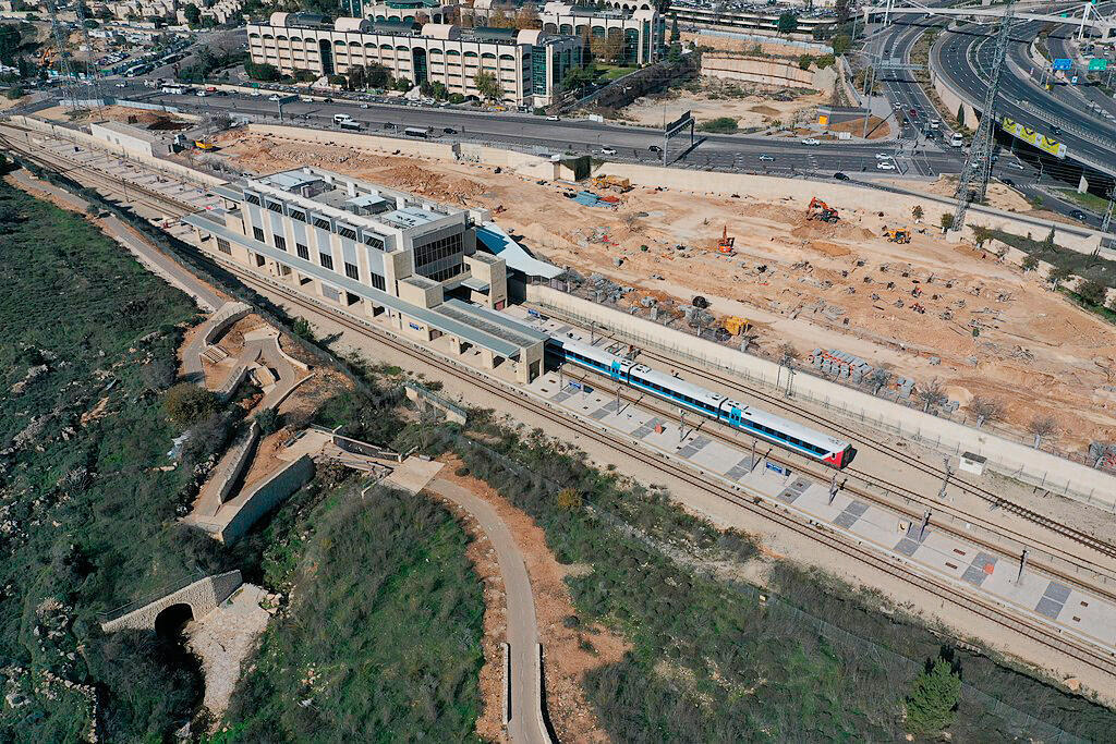 תחנת הרכבת הנטושה מלחה ירושלים