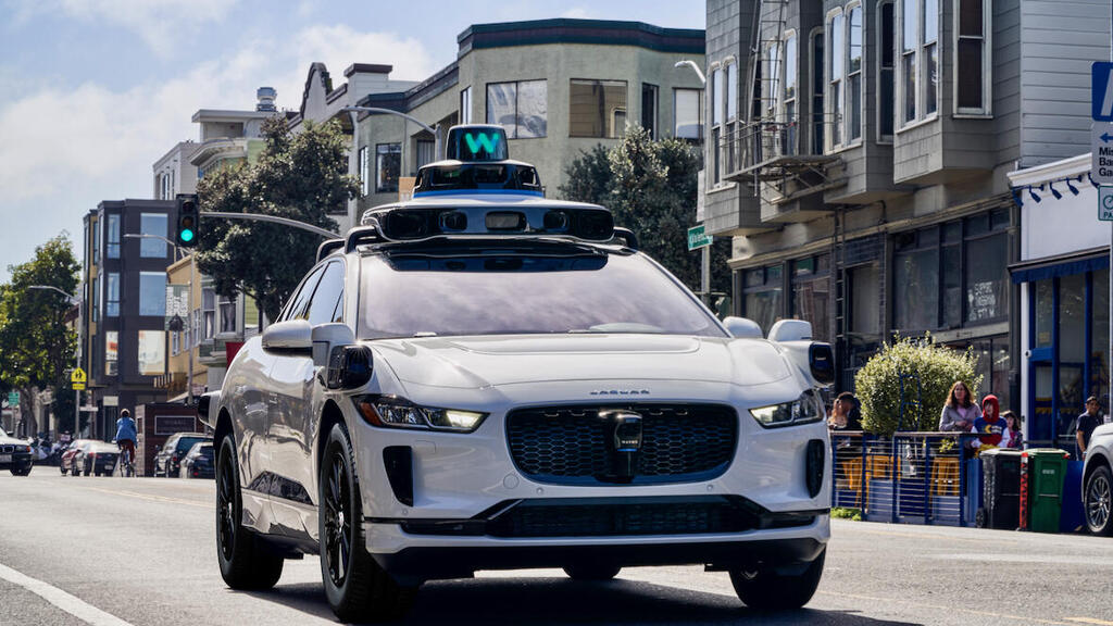 מונית אוטונומית וויימו waymo לוס אנג'לס רכב אוטונומי