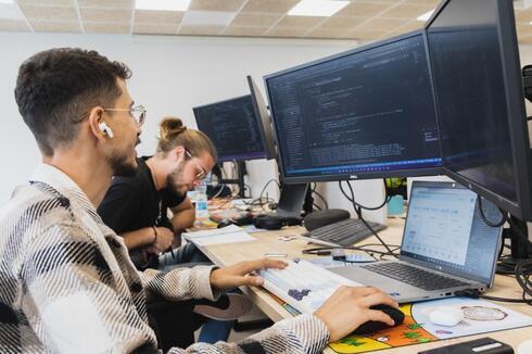 Photo: Shutterstock דו"ח אדוה: ישראל במקום הרביעי ב-OECD בפערי שכר בין נשים לגברים