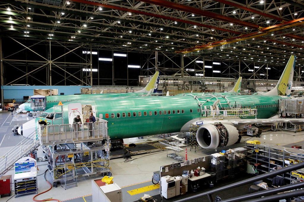 מטוס 737 מקס 9 במפעל בואינג ב רנטון וושינגטון