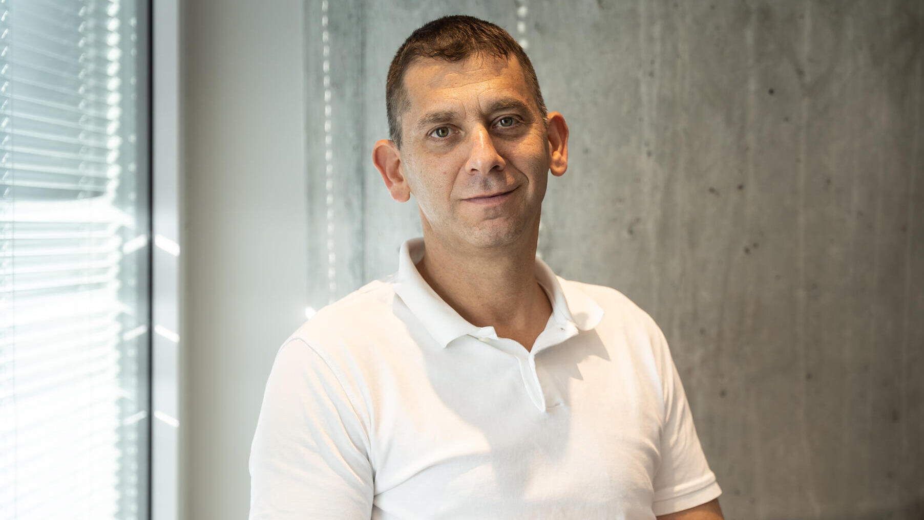 גיורא אלמוגי מנכ"ל או.פי.סי אנרגיה 