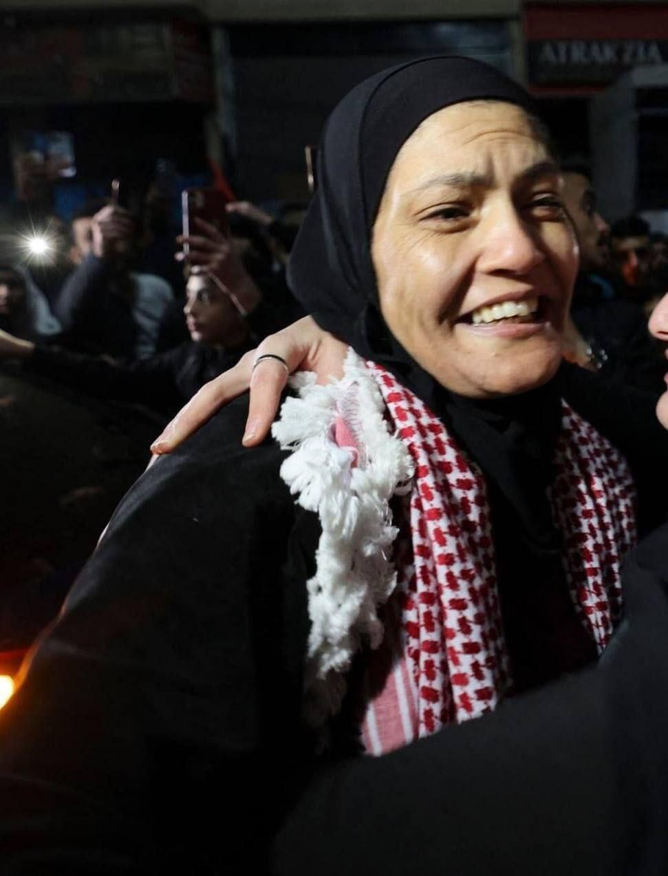 ראודה אבו עג'מיה אסירה שחרור שוחררה בית לחם חזית עממית אשמה הואשמה גיוס מחבלים