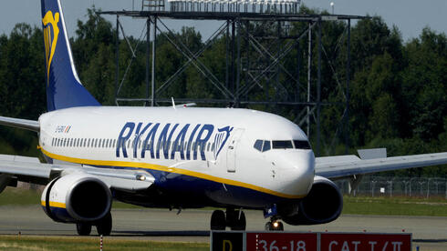 מטוס של ריינאייר. כיצד תגיב החברה להחלטה? 
, צילום: REUTERS/Ints Kalnins