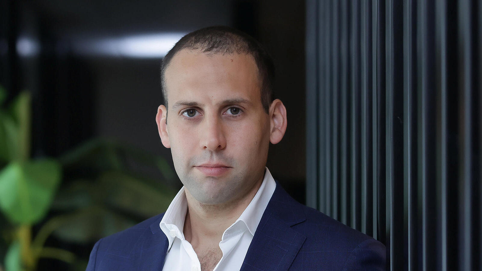 תומר ראב"ד נציג קרן סרצלייט בישראל