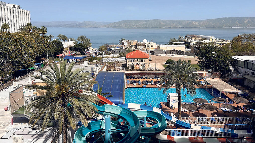 מלון בטבריה. "התוכנית תתמרץ הקמת מלונות חדשים" ( צילום: שאול אמסטרדמסקי) מוסף שבועי 4.4.24 מלון מפונים טבריה מושב דובב